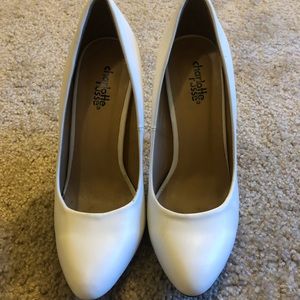 White Heels/Pumps